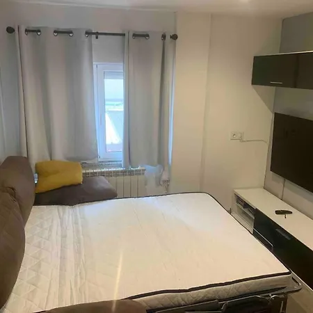 Barato En - Junto Al Barrio Pesquero